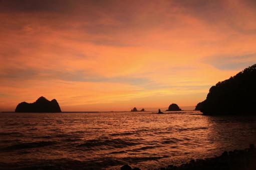 大田子海岸の美しい夕景 大田子海岸の美しい夕景の写真