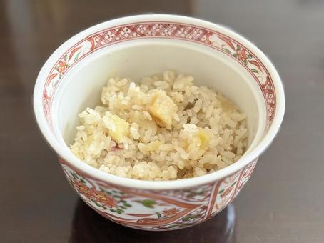 自作のさつまいもご飯 自作のさつまいもご飯 サツマイモ,炊き込みご飯,ごはんの写真素材