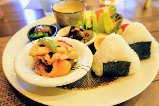 カフェのランチプレート カフェのランチプレートの写真