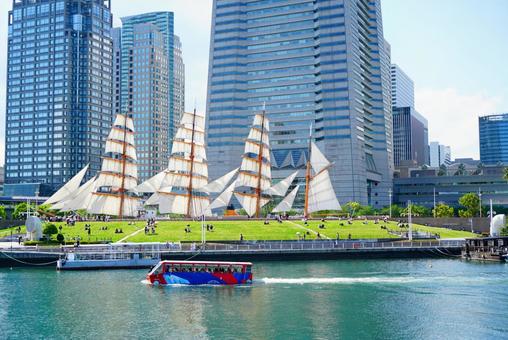 みなとみらいの風景 みなとみらい,日本丸,横浜の写真素材