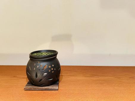 葉柄の透かし彫りアロマポット 葉柄の透かし彫りアロマポット アロマポット,香炉,アロマディフューザーの写真素材