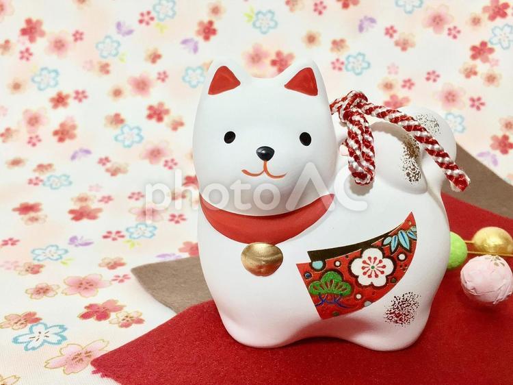 2018年　戌の干支飾り　お正月置物　お正月飾り　いぬ　犬　イヌ　置物 正月飾り,戌の置物,干支の置物の写真素材