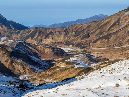 初冬の立山から雷鳥沢方面	 立山,山,自然の写真素材