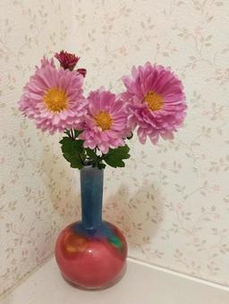 小菊の一輪挿しの写真