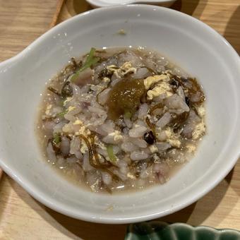 卵ともずく雑炊〜辛味噌 卵ともずく雑炊〜辛味噌の写真