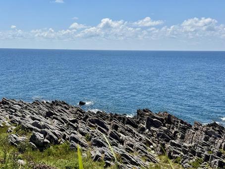 福井県東尋坊雄島島内の景色 福井県東尋坊雄島島内の景色 雄島,獣道,小道の写真素材