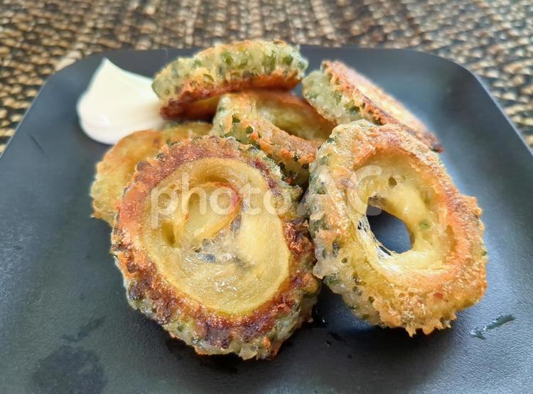 ゴーヤの唐揚げ ゴーヤ,輪切り,唐揚げの写真素材