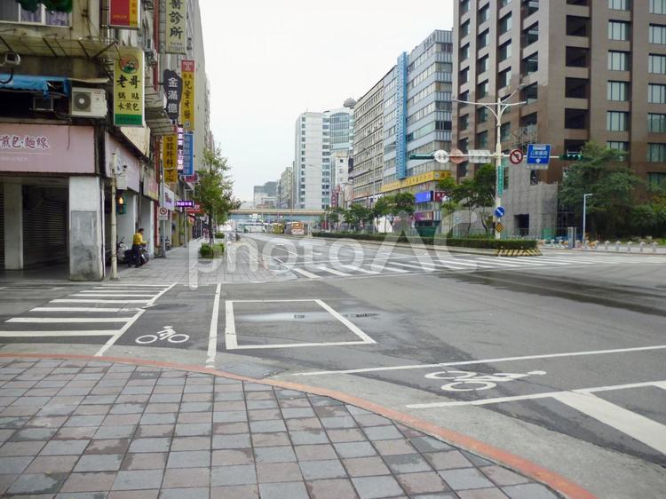 朝の南京復興 ビル,風景,観光の写真素材