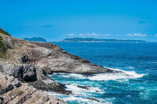 佐賀県　七ツ釜の風景 七ツ釜,佐賀,玄界灘の写真素材