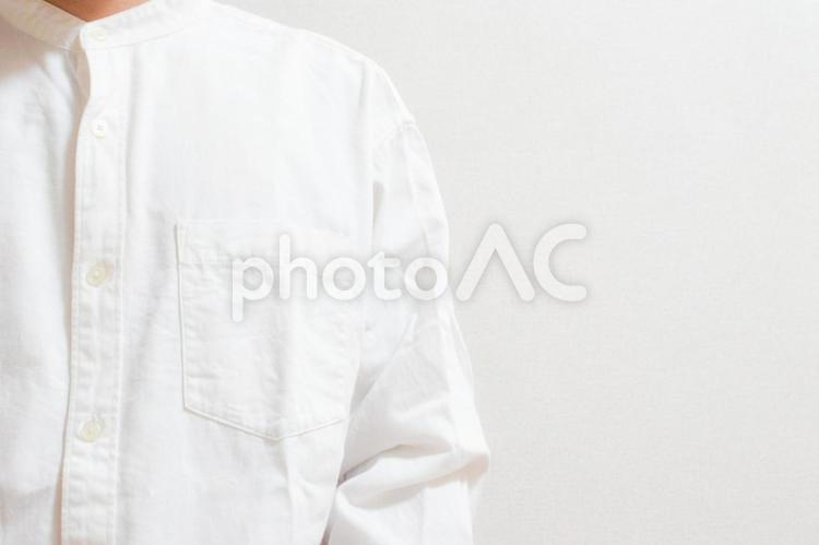 シャツを着た男性　美容系スタッフ① シャツ,私服,美容師の写真素材