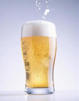 パステルトーンのビールジョッキ パステルトーンのビールジョッキの写真