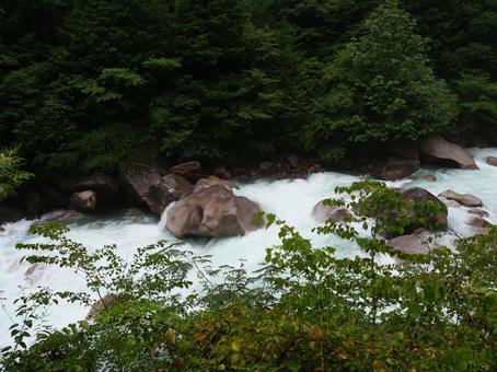 渓流 渓流 川,夏,雨上がりの写真素材