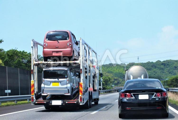 キャリアカー　タンクローリー　ハイウェイ カーキャリアー,キャリアカー,積載車の写真素材