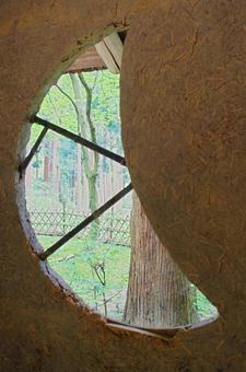 三日月の窓 風景,観光地,観光の写真素材