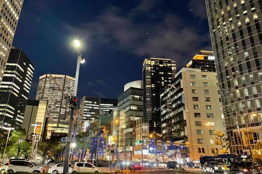 宵の口の梅田のある風景A_710B 宵の口の梅田のある風景A_710B 梅田,キタ,夜の写真素材
