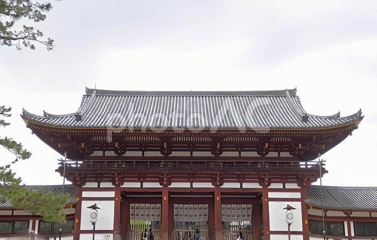 【風景写真】東大寺中門の風景 東大寺,中門,豪壮の写真素材