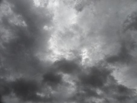 曇空のイメージ_54(不安定な空模様) 曇空のイメージ_54(不安定な空模様) 雲,空,曇りの写真素材