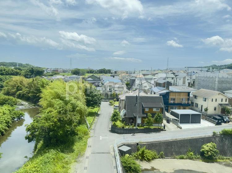 青空と川と街 青空,スカイ,ブルーの写真素材
