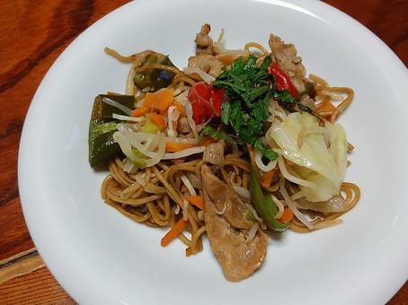 豚肉と野菜たっぷり自家製焼きそば 豚肉と野菜たっぷり自家製焼きそば 豚肉,野菜,焼きそばの写真素材