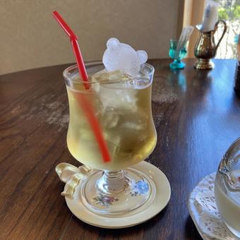 くまさんとリンゴジュース くまさんとリンゴジュースの写真
