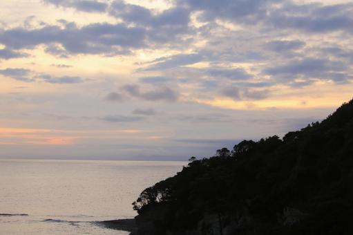 A beautiful sunset from Nishiizu hot spring town, JPG