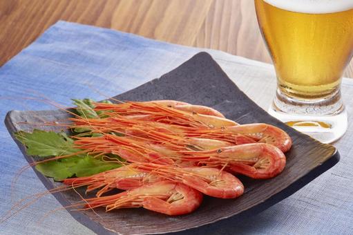 シマエビ 生ビール おつまみセット シマエビ 生ビール おつまみセット 北海しまえび,生ビール,おつまみセットの写真素材