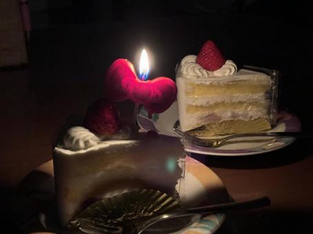 お祝いケーキ ケーキ,お祝い,いちごの写真素材