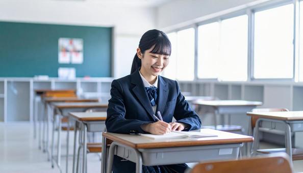 笑顔の学生の写真