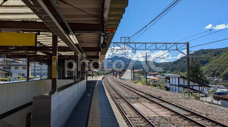 信州長野県・木曽福島駅ホーム 木曽福島駅,ホーム,信州の写真素材