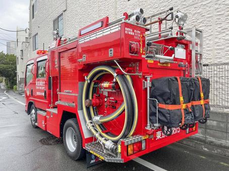 消防車2025:北新宿の火事に緊急出動 消防車2025:北新宿の火事に緊急出動 火事,火災,消防車の写真素材