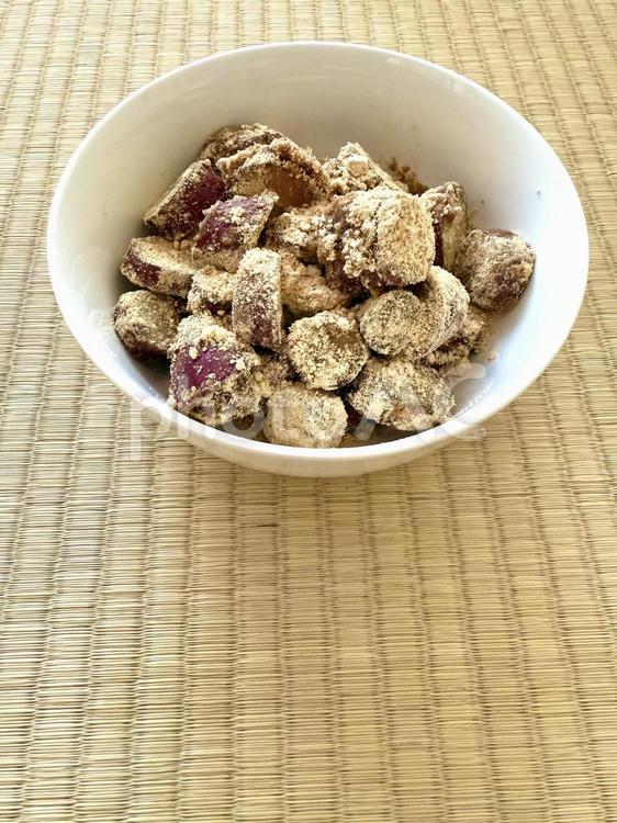 ヘルシーさつまいものきな粉あえ！おやつ☆ 美味しい,さつまいものきな粉あえ,ヘルシーの写真素材