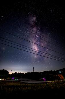 夫婦岩ひまわり畑 夫婦岩ひまわり畑 夫婦岩,ひまわり畑,星の写真素材