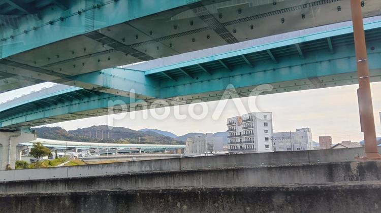 　博多区　板付 高速道路,見上げる,町中の写真素材