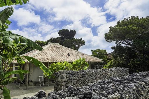 沖縄-【竹富島-竹富島の風景】 沖縄-【竹富島-竹富島の風景】 海,青,青空の写真素材
