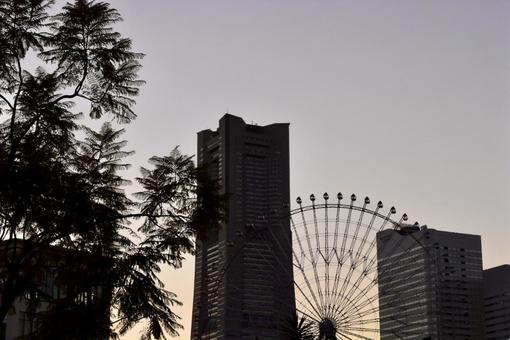 Minatomirai at dusk, JPG