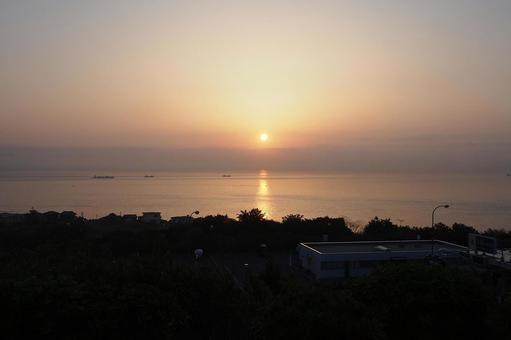 大阪湾の朝焼け 大阪湾の朝焼けの写真