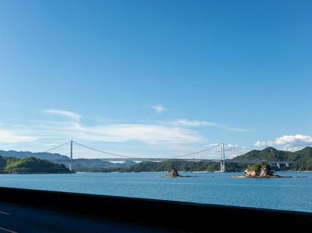 因島 因島大橋,青空,尾道市の写真素材