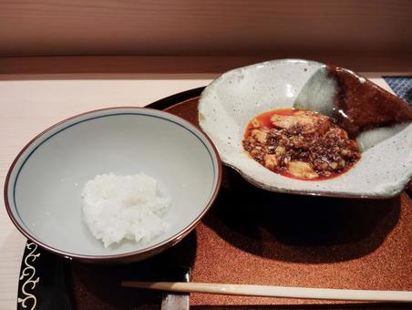 麻婆豆腐 麻婆豆腐 麻婆豆腐,ライス,中華料理の写真素材