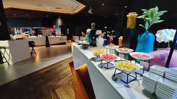 ホテルの朝食バイキング ホテルの朝食バイキング レストラン,スイーツ,ホテルの写真素材