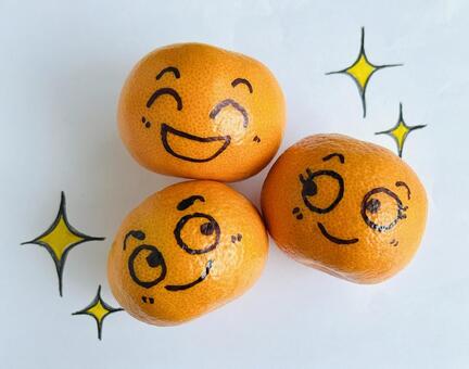 笑顔 喜び,みかん,柑橘類の写真素材