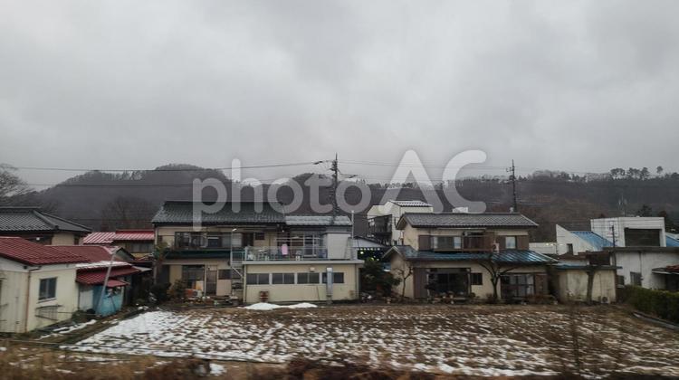 雨雲　田舎の景色 畑,曇り,田んぼの写真素材