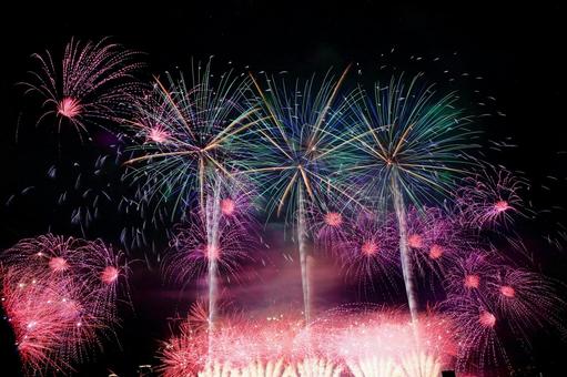 なにわ淀川花火大会2025 花火,打上花火,なにわ淀川花火大会の写真素材