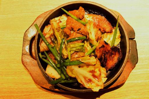 豚肉の鉄板焼き 豚肉の鉄板焼き 鉄板焼き,男めし,男メシの写真素材