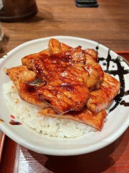 北海道十勝地方の名物 あっさり味つき豚丼 北海道十勝地方の名物 あっさり味つき豚丼の写真