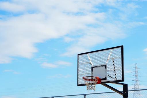 バスケットゴール　屋外 バスケットゴール,ゴール,バスケットボールの写真素材