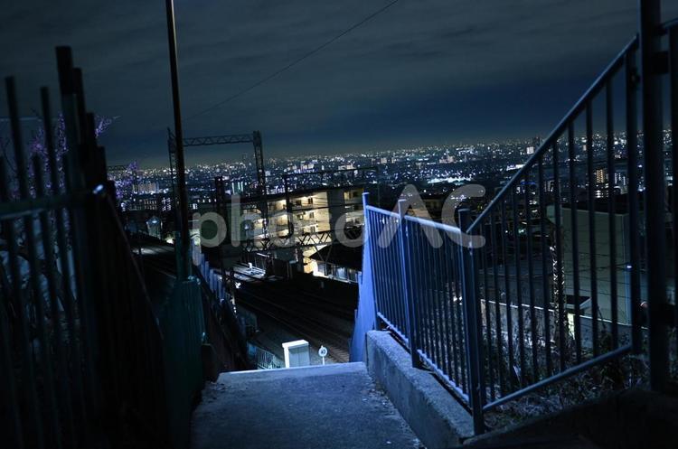 階段から見る夜景 夜景,夜,階段の写真素材