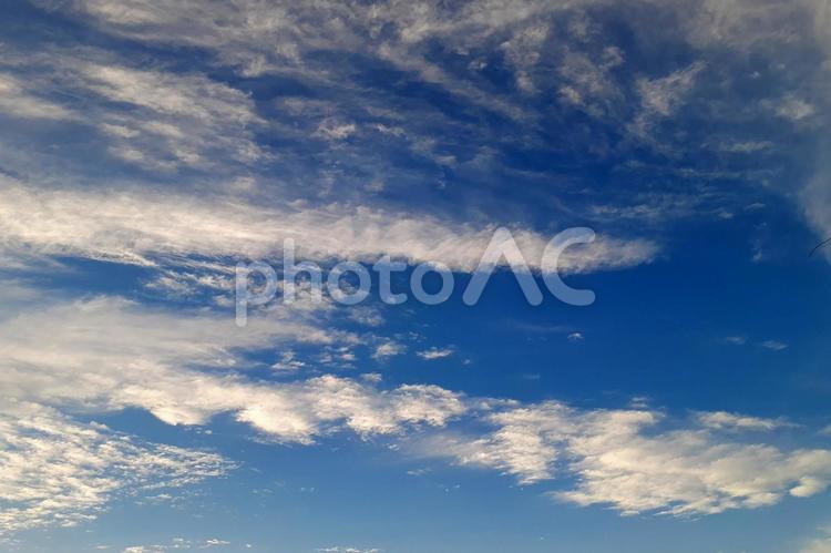 上空の風景 雲,空,コピースペースの写真素材