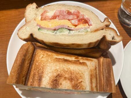 ホットサンド ホットサンド,サンドイッチ,トマトの写真素材