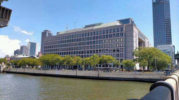 大阪市役所と川 大阪市役所と川 大阪市役所,大阪市,川の写真素材