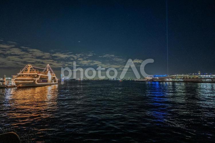 横浜散歩2023年 横浜散歩2023年 横浜,夜景,ライトアップの写真素材